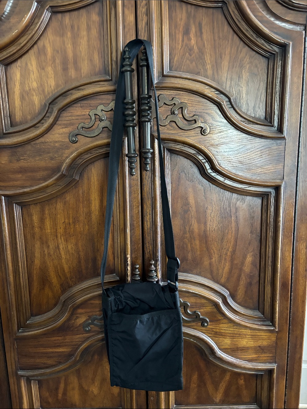 LeSportsac Small Black crossbody nylon bag - Picture 6 of 10